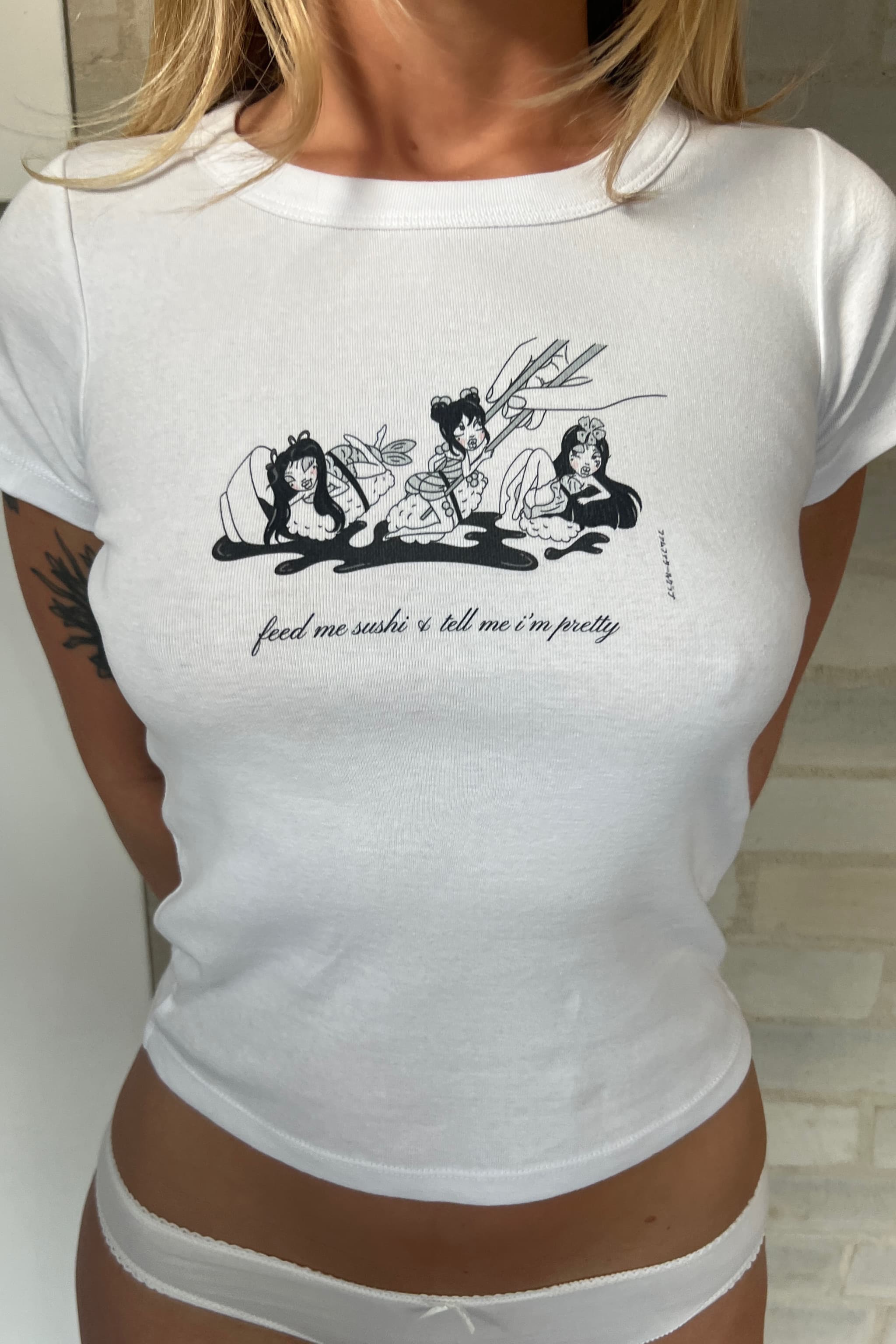 CLUB FEMME NU セクシーTシャツ Vol. 1 Tokyo Tee – Club Femme Fatale